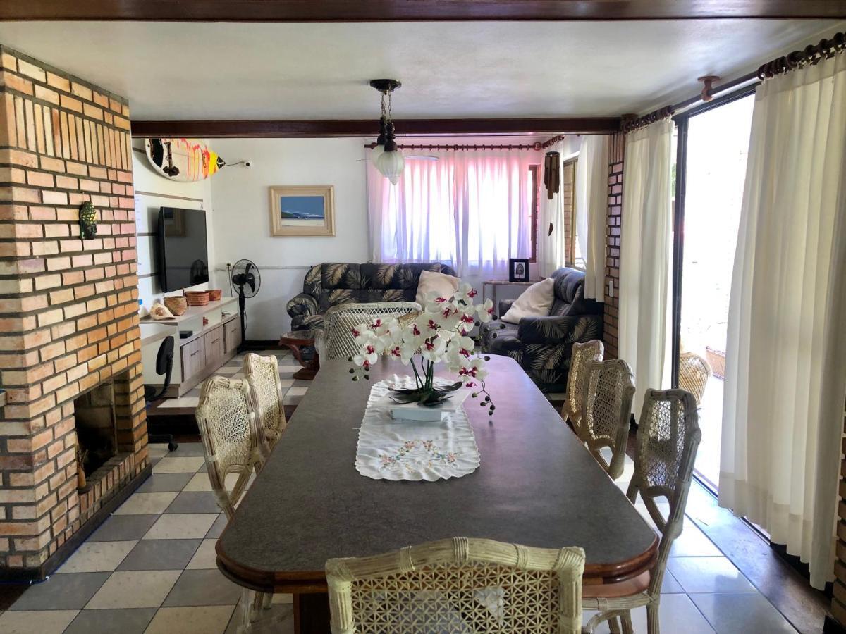בומבינאס Quatro Ilhas Beach Hostel מראה חיצוני תמונה