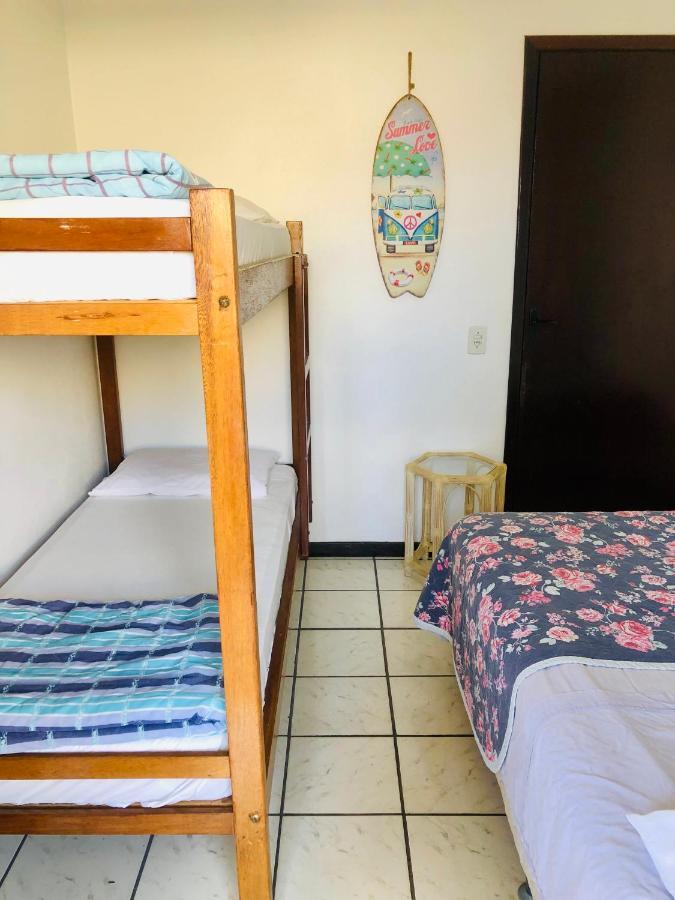בומבינאס Quatro Ilhas Beach Hostel מראה חיצוני תמונה