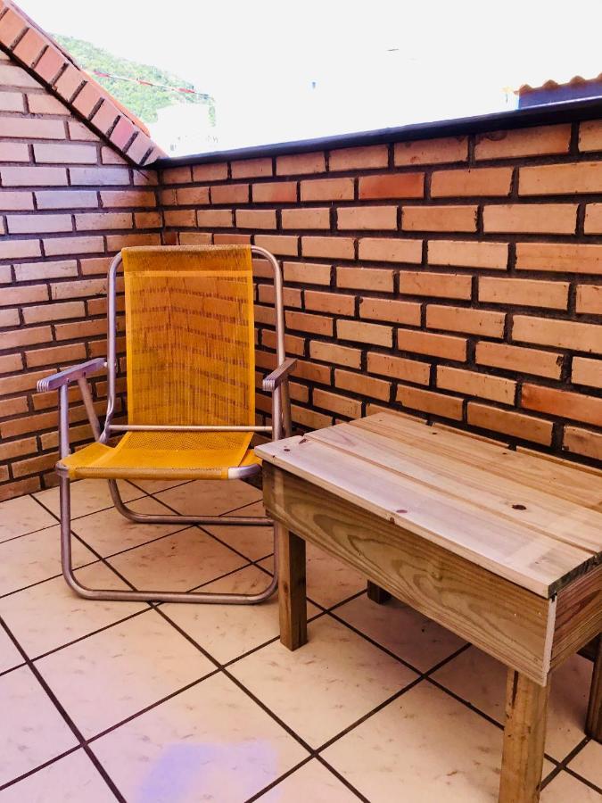 בומבינאס Quatro Ilhas Beach Hostel מראה חיצוני תמונה